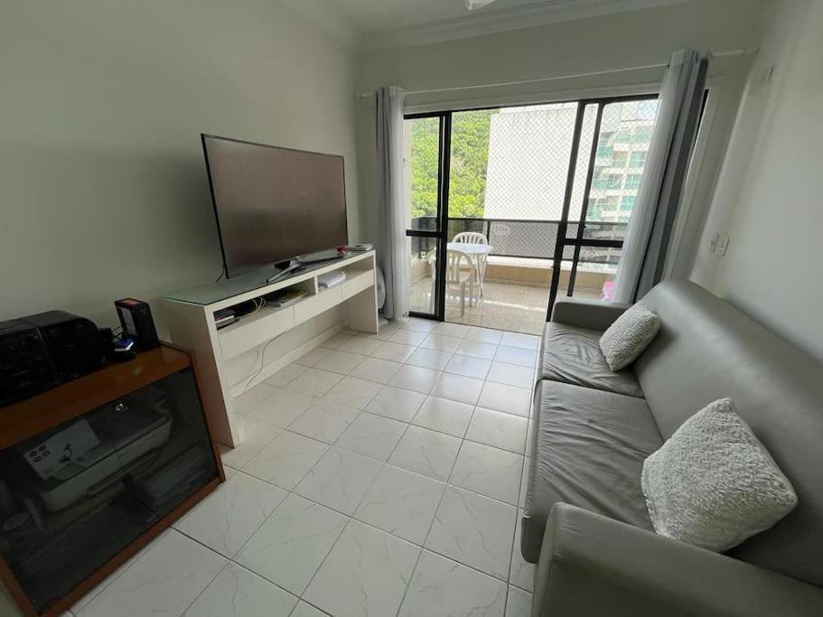 Pitangueiras 100 M Da 2vagas De Garagem E Servico De Apartment Guaruja