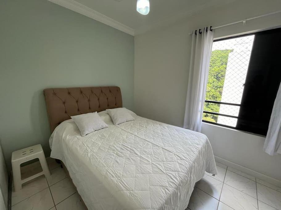 Apartment Pitangueiras 100 M Da 2vagas De Garagem E Servico De *