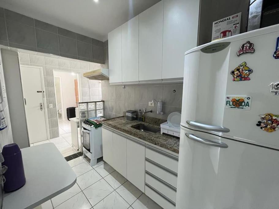 Apartment Pitangueiras 100 M Da 2vagas De Garagem E Servico De